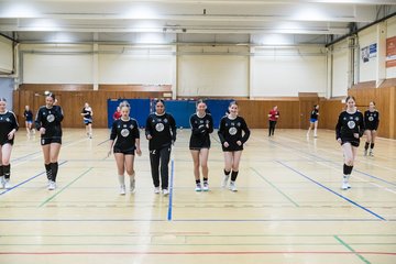 Bild 39 - wAJ TSV Ellerau - HSG Pinnau : Ergebnis: 28:13